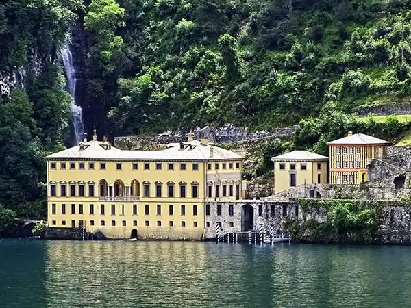 villa pliniana